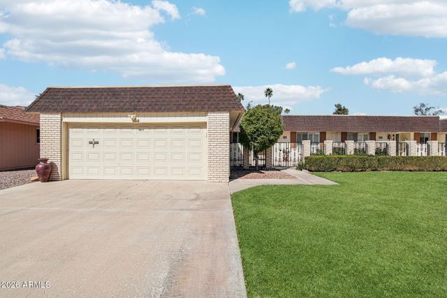 10418 W PRAIRIE HILLS Circle, Sun City, AZ 85351