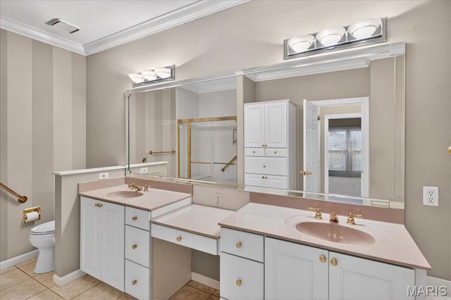 14033 Woods Mill Cove Drive, Chesterfield, MO 63017