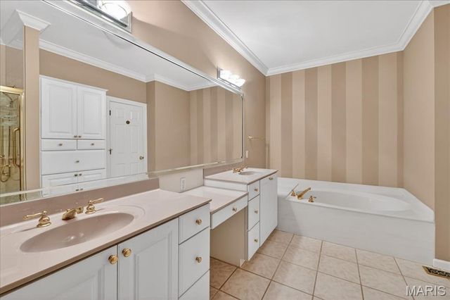 14033 Woods Mill Cove Drive, Chesterfield, MO 63017