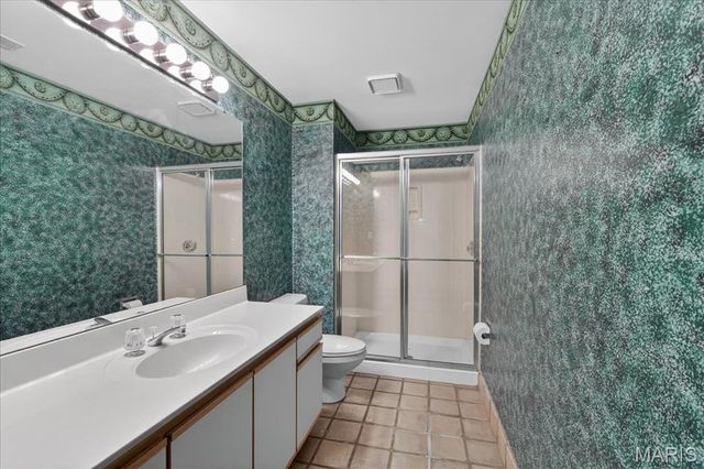 14033 Woods Mill Cove Drive, Chesterfield, MO 63017