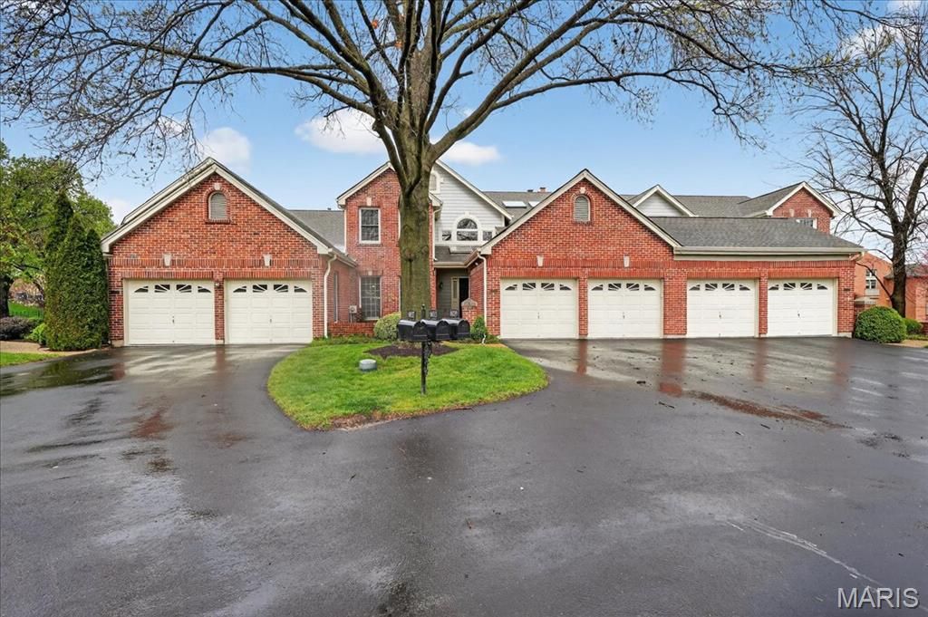 14033 Woods Mill Cove Drive, Chesterfield, MO 63017
