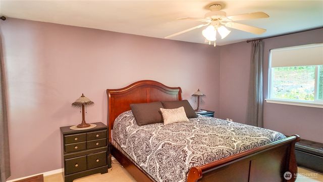 25513 121st Street E, Buckley, WA 98321