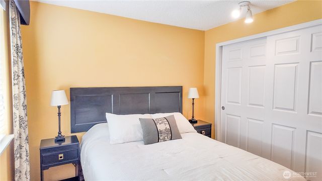 25513 121st Street E, Buckley, WA 98321