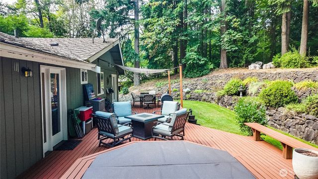 25513 121st Street E, Buckley, WA 98321