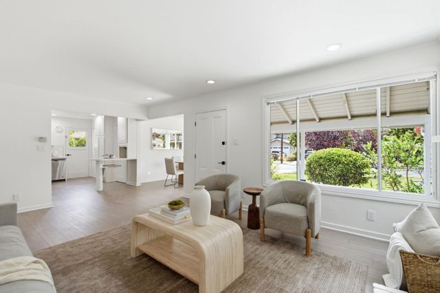 1818 Madison Avenue, Redwood City, CA 94061