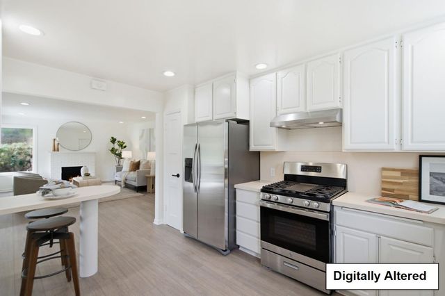 1818 Madison Avenue, Redwood City, CA 94061