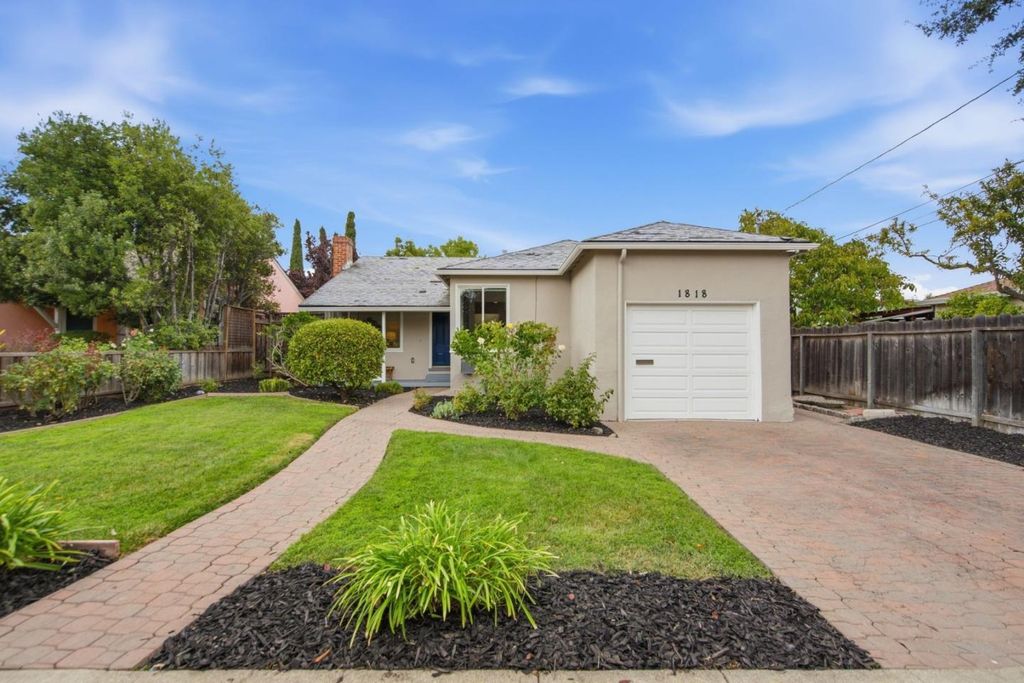 1818 Madison Avenue, Redwood City, CA 94061