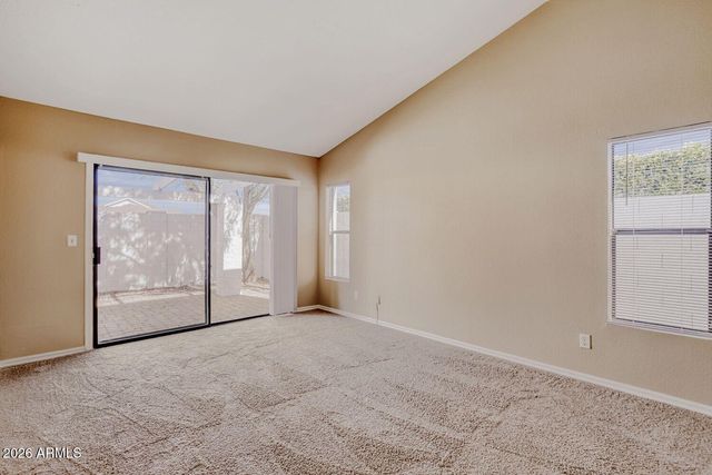 3214 E SIESTA Lane, Phoenix, AZ 85050