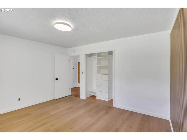 18135 Se LINCOLN St, Portland, OR 97233