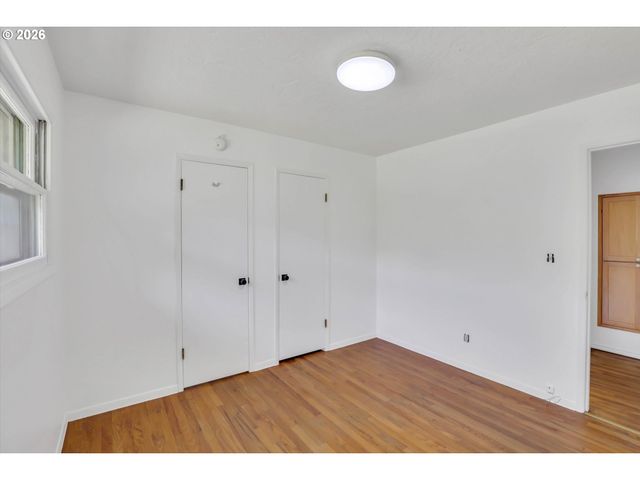 18135 Se LINCOLN St, Portland, OR 97233