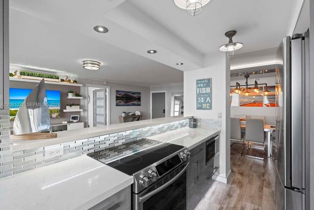 2841 N Ocean Blvd 1402, Fort Lauderdale, FL 33308