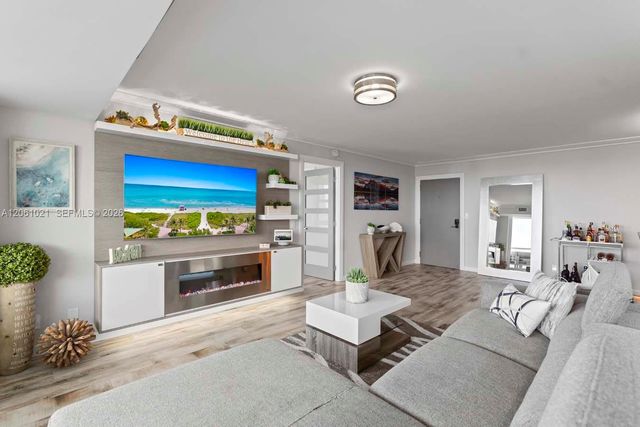 2841 N Ocean Blvd 1402, Fort Lauderdale, FL 33308