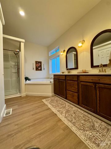 2183 E Celia Ct, Eagle, ID 83616