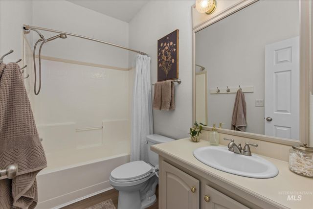 2183 E Celia Ct, Eagle, ID 83616