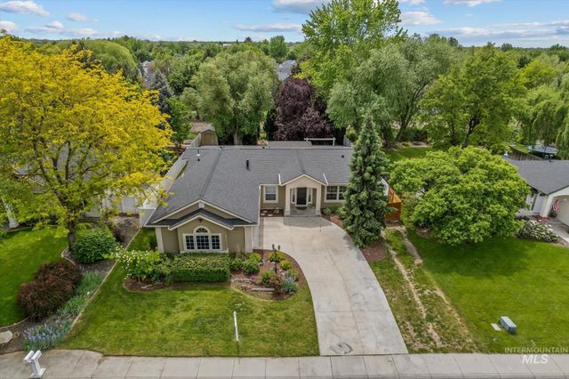 2183 E Celia Ct, Eagle, ID 83616