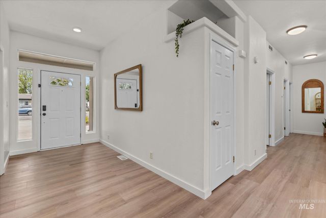 2183 E Celia Ct, Eagle, ID 83616