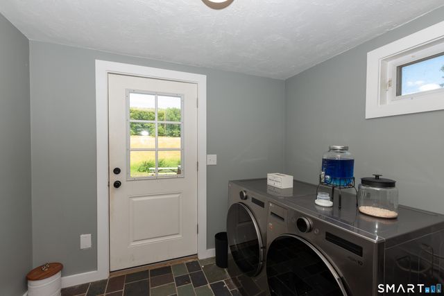 430 Green Hollow Road, Plainfield, CT 06354