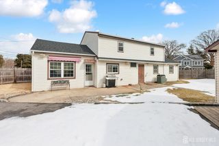 32 glenville Road, Edison, NJ 08817