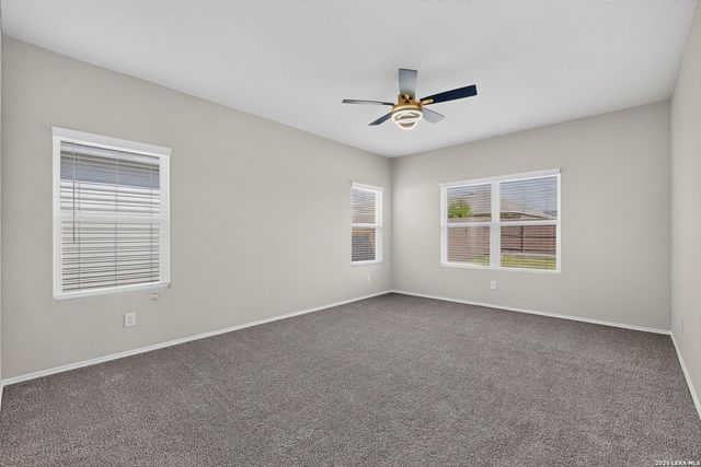 3300 Ridge Pl, Seguin, TX 78155