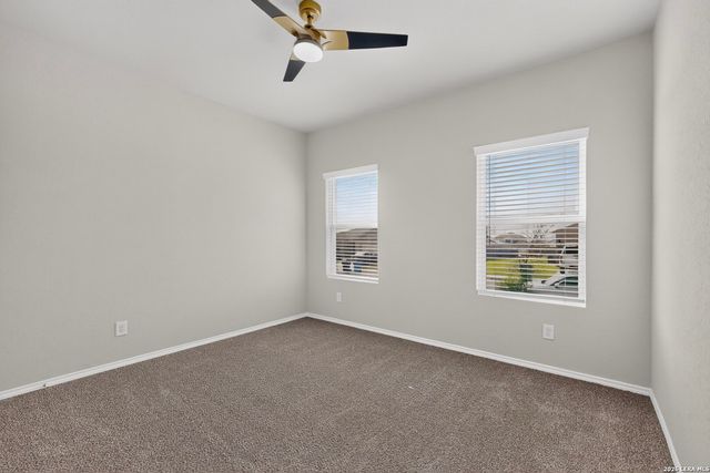 3300 Ridge Pl, Seguin, TX 78155
