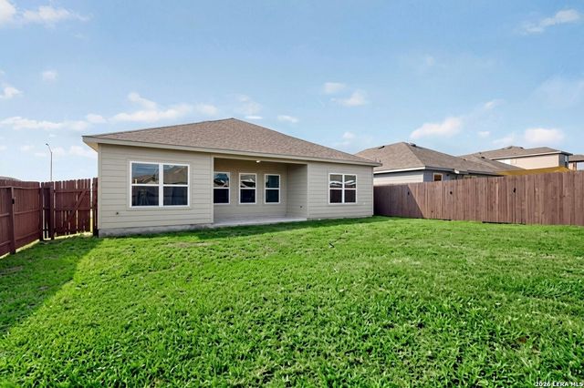 3300 Ridge Pl, Seguin, TX 78155
