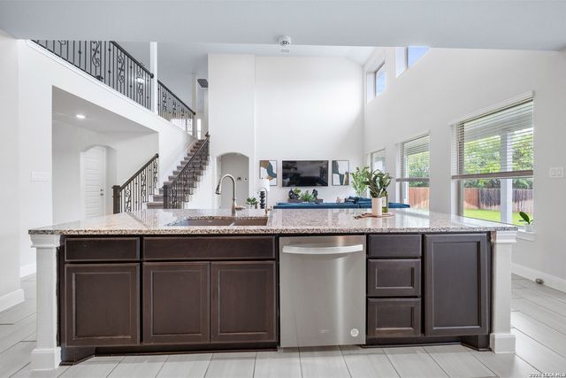 309 Valiant Valley, Cibolo, TX 78108