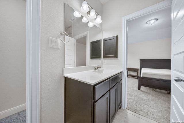 309 Valiant Valley, Cibolo, TX 78108