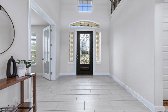 309 Valiant Valley, Cibolo, TX 78108