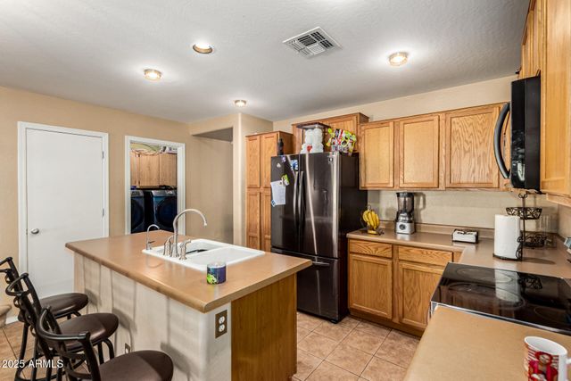 11598 W VOGEL Avenue, Youngtown, AZ 85363