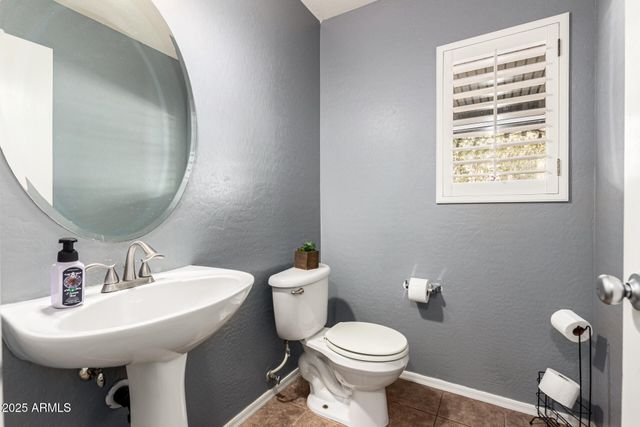 11598 W VOGEL Avenue, Youngtown, AZ 85363