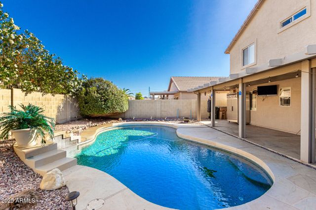 11598 W VOGEL Avenue, Youngtown, AZ 85363