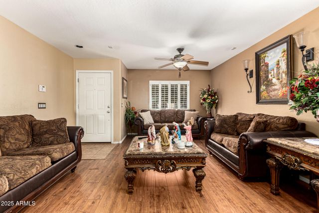 11598 W VOGEL Avenue, Youngtown, AZ 85363