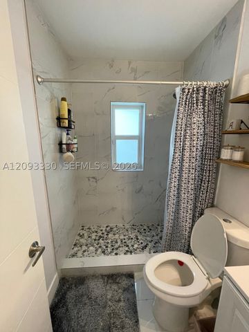 3330 NW 18th St, Miami, FL 33125