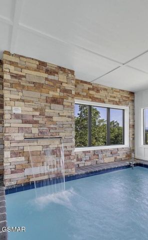 409 Compass Point Way, Sevierville, TN 37876