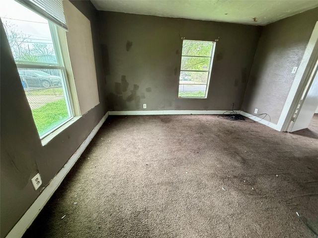 3053 Noble Street, Houston, TX 77026