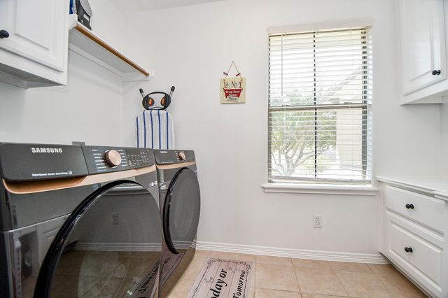 4212 Stonebridge Drive, Missouri City, TX 77459