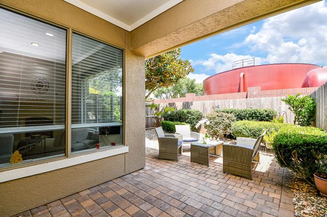 4212 Stonebridge Drive, Missouri City, TX 77459