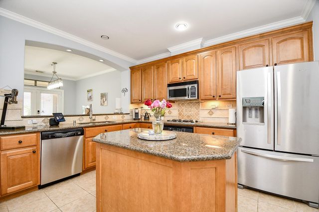 4212 Stonebridge Drive, Missouri City, TX 77459