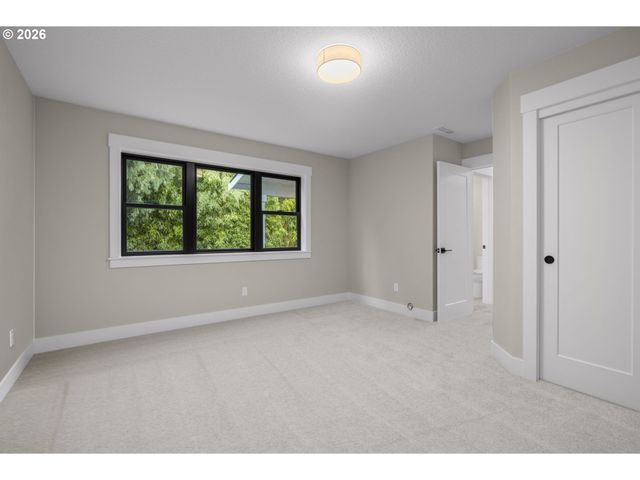 9355 Sw PINE St, Beaverton, OR 97005