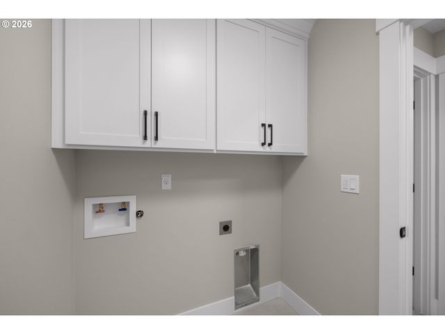 9355 Sw PINE St, Beaverton, OR 97005