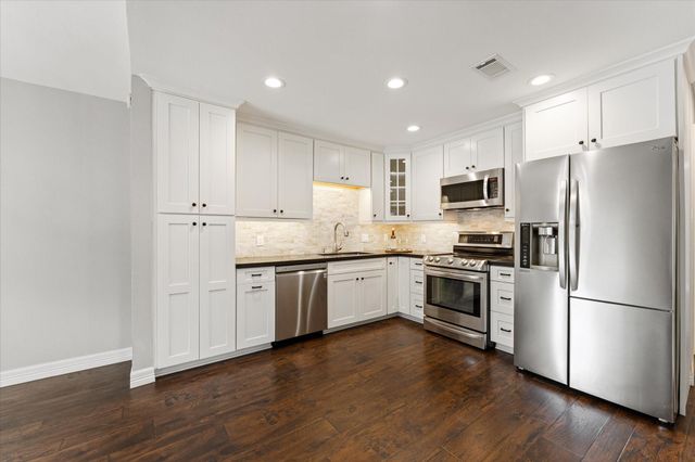 16963 Chapel Pines Drive 57, Spring, TX 77379