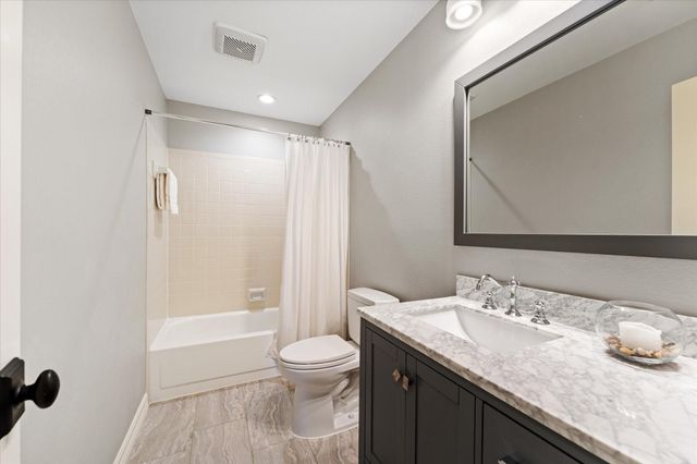 16963 Chapel Pines Drive 57, Spring, TX 77379