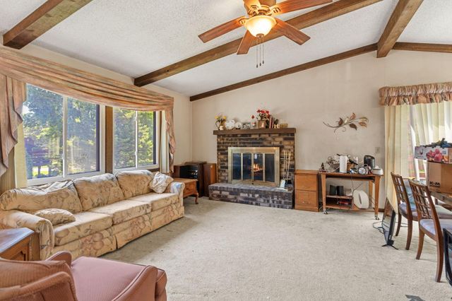 1013 122nd Avenue NE, Blaine, MN 55434