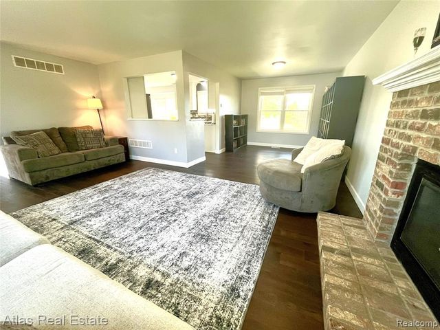 11193 Linda Kay, Goodrich, MI 48438