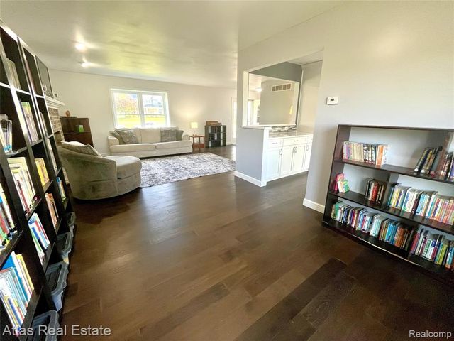 11193 Linda Kay, Goodrich, MI 48438