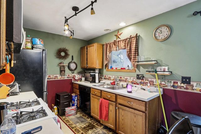 4504 Sunset ROAD, Waterford, WI 53185