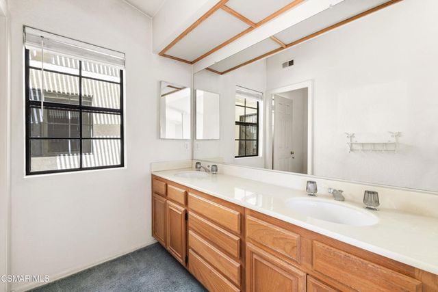 752 Wind Willow Way, Simi Valley, CA 93065