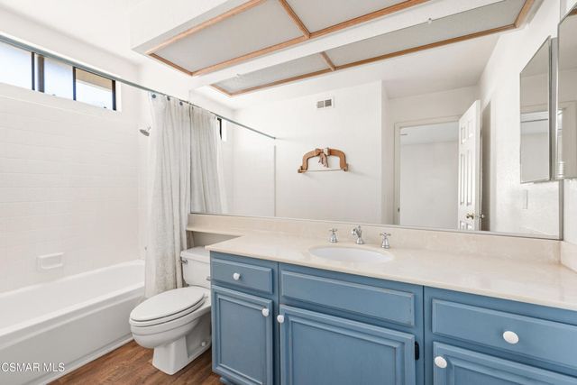 752 Wind Willow Way, Simi Valley, CA 93065