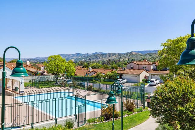 752 Wind Willow Way, Simi Valley, CA 93065