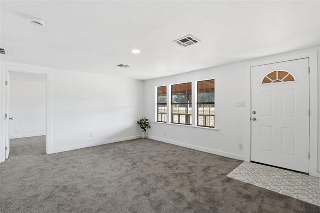 1701 N Post Road, Oklahoma City, OK 73141